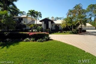 611 Gordonia Rd., Naples, FL