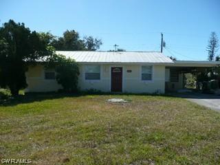 1046 Alhambra Cir., Naples, FL 34103