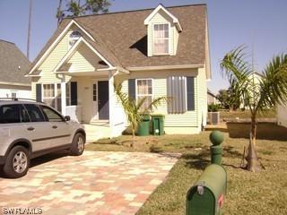 246 Leawood Cir., Naples, FL 34104