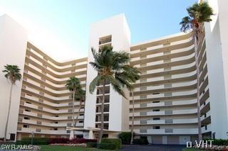 11 Bluebill Ave. #105, Naples, FL 34108