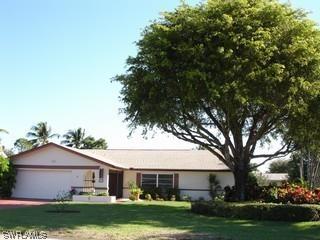 301 Bay Meadows Dr., Naples, FL 34113