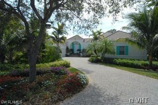 27281 Lakeway Ct., Bonita Springs, FL 34134