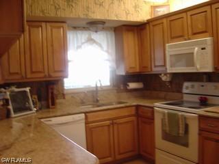 2625 10th Ave., Naples, FL 34117