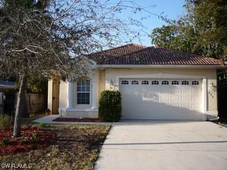 559 103rd Ave., Naples, FL 34108