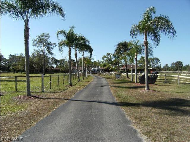 6260 Dogwood Way, Naples, FL