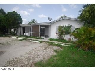 4365 Golden Gate Pkwy., Naples, FL