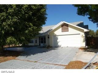 8209 Sandpiper Rd., Fort Myers, FL 33967