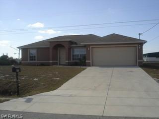 2112 Floyd Ave., Lehigh Acres, FL