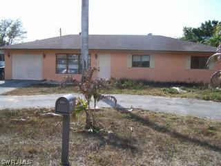 2221 52nd Ln., Naples, FL 34116