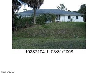 408 Clayton Ave., Lehigh Acres, FL