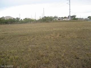 2710 NE 6th Ave., Cape Coral, FL 33909