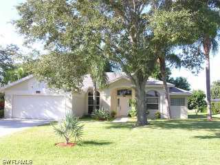 432 Forest Hills Blvd., Naples, FL