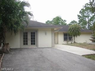 641 11th St., Naples, FL