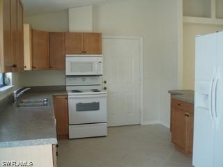 3581 18th Ave., Naples, FL 34120