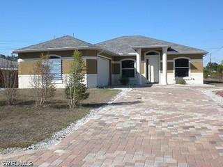 27531 Pinecrest Ln., Bonita Springs, FL 34135