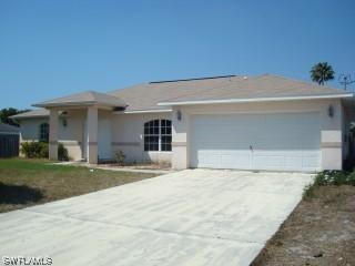 18552 Spruce Dr., Fort Myers, FL 33967