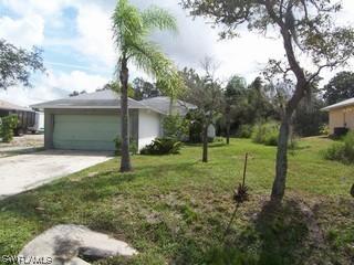 27605 Pinecrest Ln., Bonita Springs, FL 34135