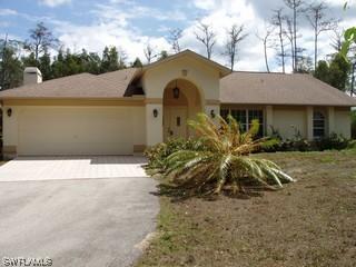 786 Logan Blvd., Naples, FL 34119