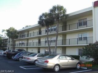 1084 Forest Lakes Dr. #7305, Naples, FL 34105