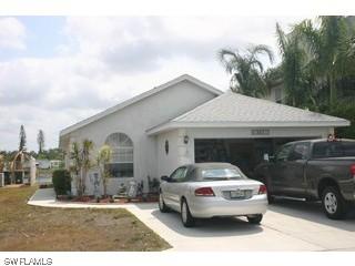 381 Leawood Cir., Naples, FL 34104