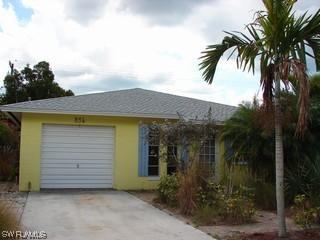 834 103rd Ave., Naples, FL 34108