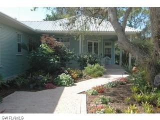 93 Caribbean Rd., Naples, FL