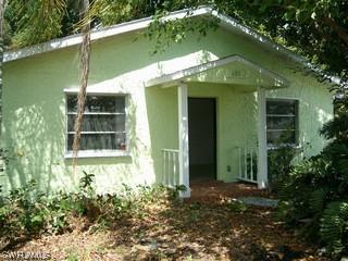 681 93rd Ave., Naples, FL 34108