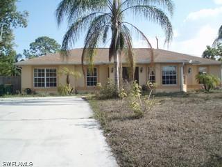 5480 25th Pl., Naples, FL 34116