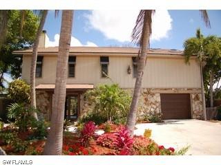 2631 Gulfview Dr., Naples, FL 34112