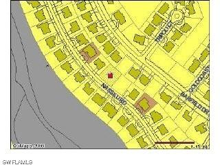 561 Nassau Rd., Marco Island, FL 34145