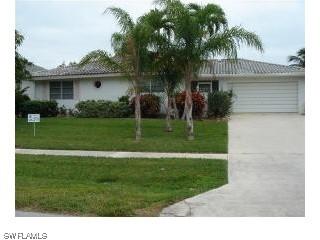 577 Seagrape Dr., Marco Island, FL 34145
