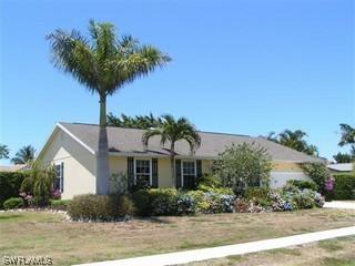 86 Kirkwood St., Marco Island, FL 34145
