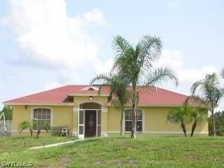 2535 29th Ave., Naples, FL 34120