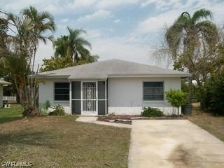 663 102nd Ave., Naples, FL