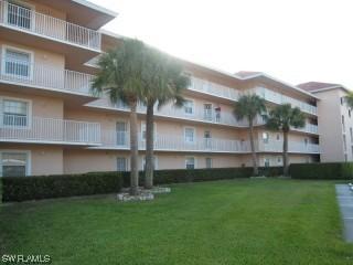 441 Quail Forest Blvd. #303, Naples, FL