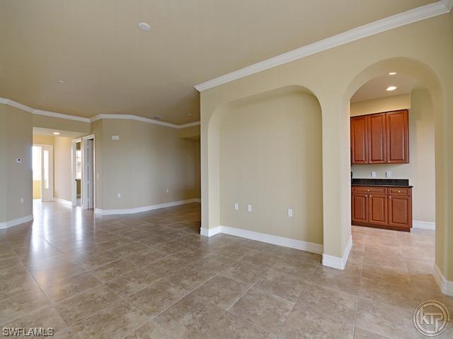 850 6th Ave. #304, Naples, FL 34102