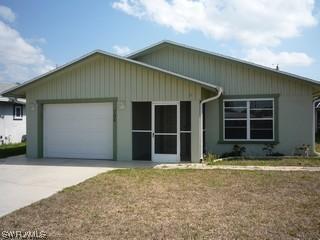 794 93rd Ave., Naples, FL 34108