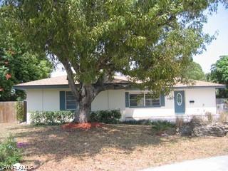 2663 Ponce De Leon Dr., Naples, FL 34105