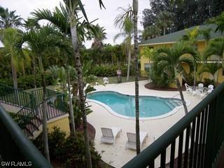 4290 Gulfstream Dr. #17, Naples, FL