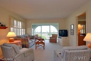 45 Highpoint Cir. #301, Naples, FL