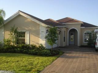 2310 Heydon Cir., Naples, FL 34120