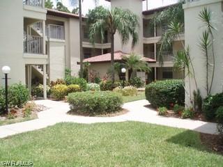 1025 Foxfire Ln. #109, Naples, FL