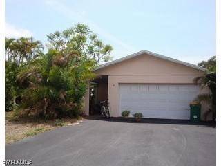 1268 Lake Shore Dr., Naples, FL 34103