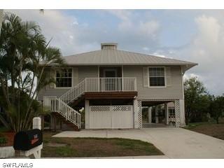 1657 Villa Ct., Marco Island, FL