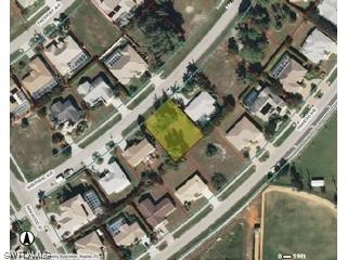 1363 Merrimac Ave., Marco Island, FL 34145