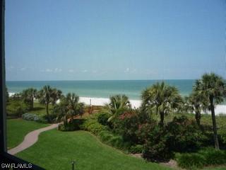 10475 Gulfshore Dr. #124, Naples, FL