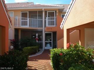 2372 Hidden Lake Dr. #810, Naples, FL