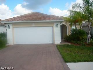 2263 Heydon Cir., Naples, FL 34120