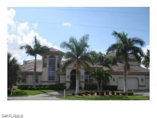 1289 Orange Ct., Marco Island, FL 34145