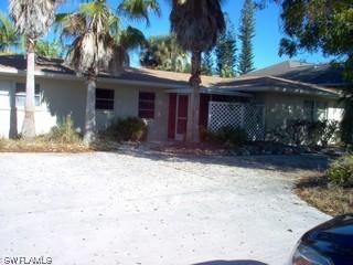 160 Palm View Dr., Naples, FL 34110